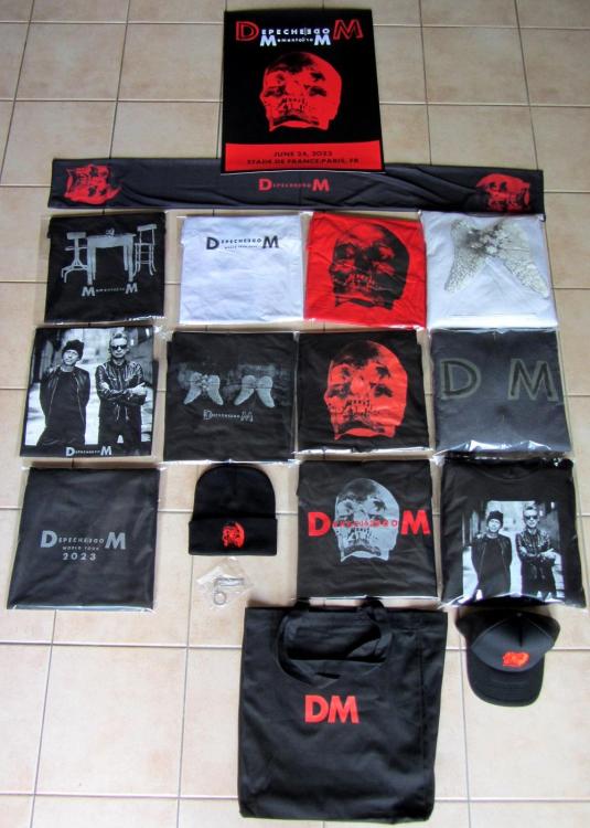 merch2023.thumb.jpg.ff4b6436d206b2cc9e0104adc1e58a6f.jpg